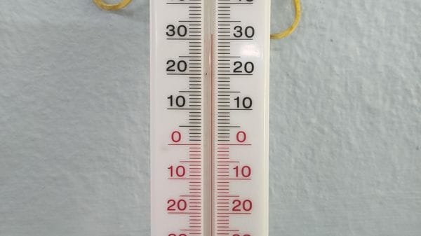 San Donato, allarme caldo in una scuola materna: «Aprite le finestre all’alba»