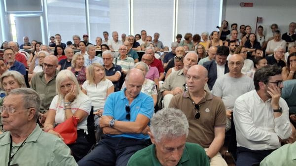 Data center Microsoft a Peschiera, un’assemblea di fuoco