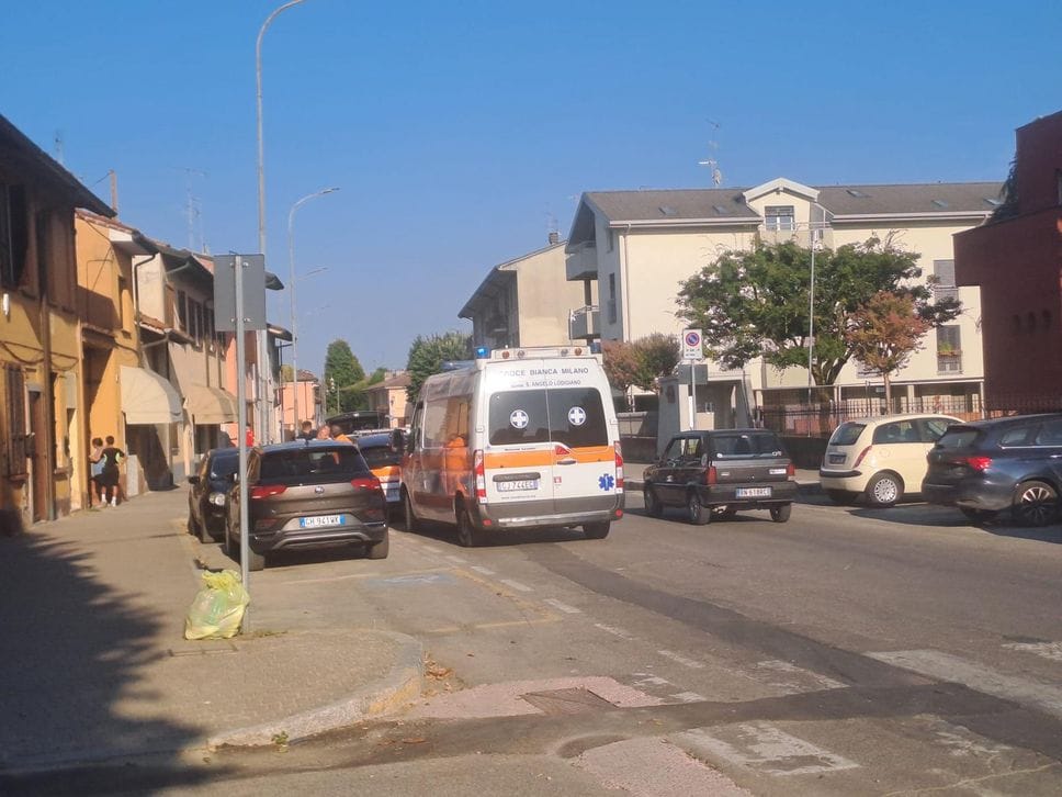 SAN COLOMBANO Scontro tra il bus di Star Mobility e una macchina