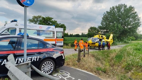 Una bambina di 11 anni investita: arriva l’elisoccorso