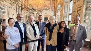 L’esposizione di Di Lucca inaugurata da Sgarbi 