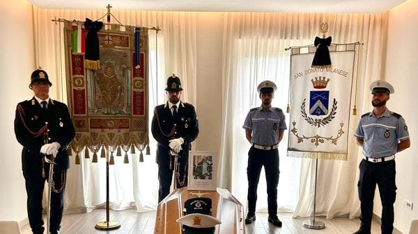 Agente morto, dolore e silenzio«La polizia era il suo sogno» VIDEO