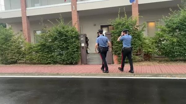 Il sindaco di San Donato Squeri in visita alla camera ardente di Imprezzabile