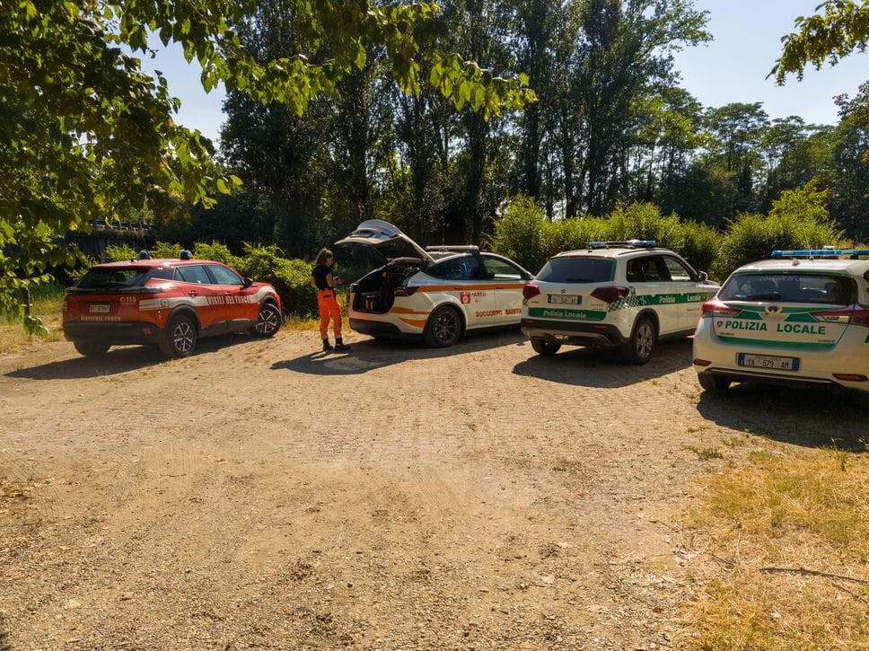 Auto dentro la Muzza, attesa l’autopsia. Il cordoglio del sindaco Felissari. Le immagini e il video