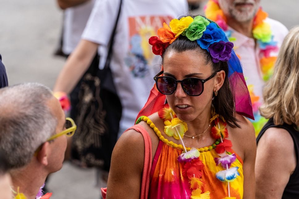 Un migliaio di persone per il Pride nel centro di Lodi. Le immagini