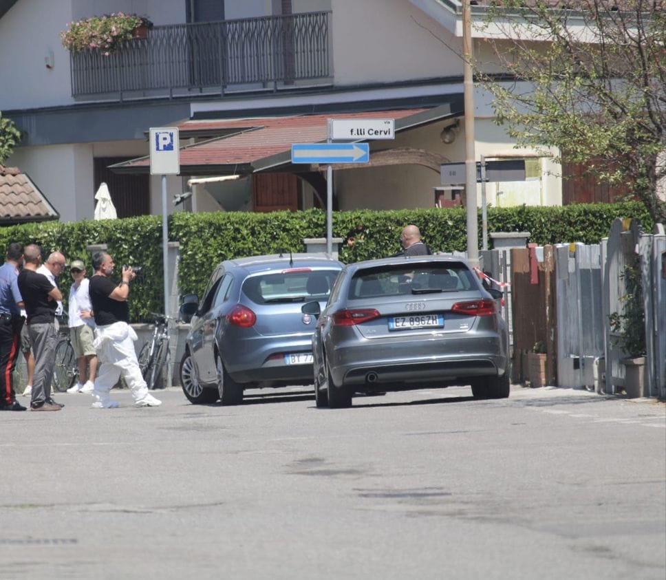 Un uomo trovato senza vita nella propria abitazione: sul posto il nucleo investigativo dei carabinieri e il medico legale