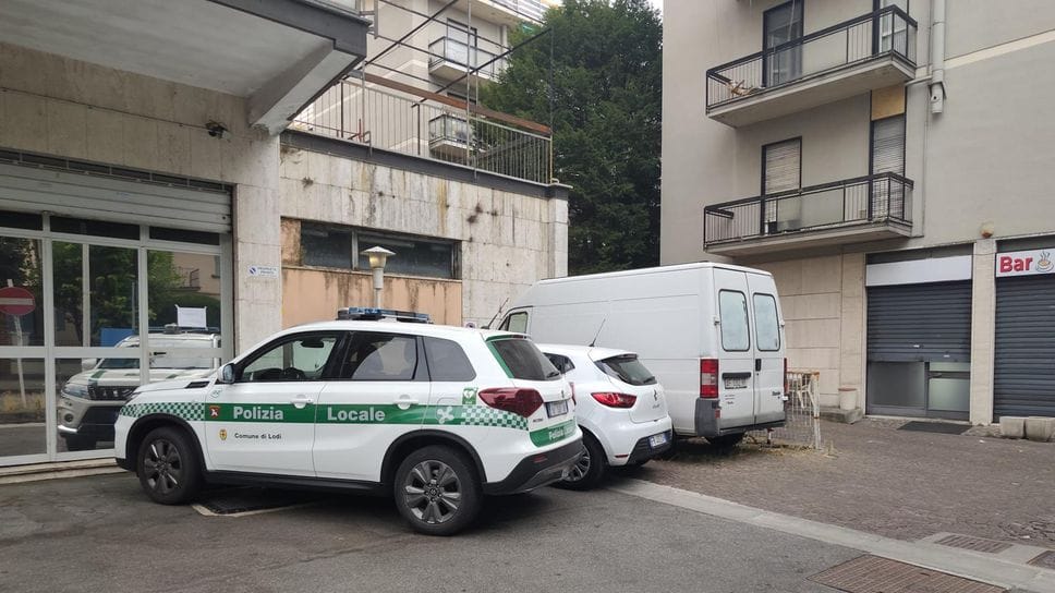 Un malore fatale per un 65enne, trovato privo di vita nella sua casa in corso Mazzini