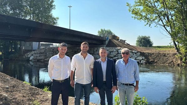 Tribiano, posato il nuovo ponte da due milioni sull’Addetta