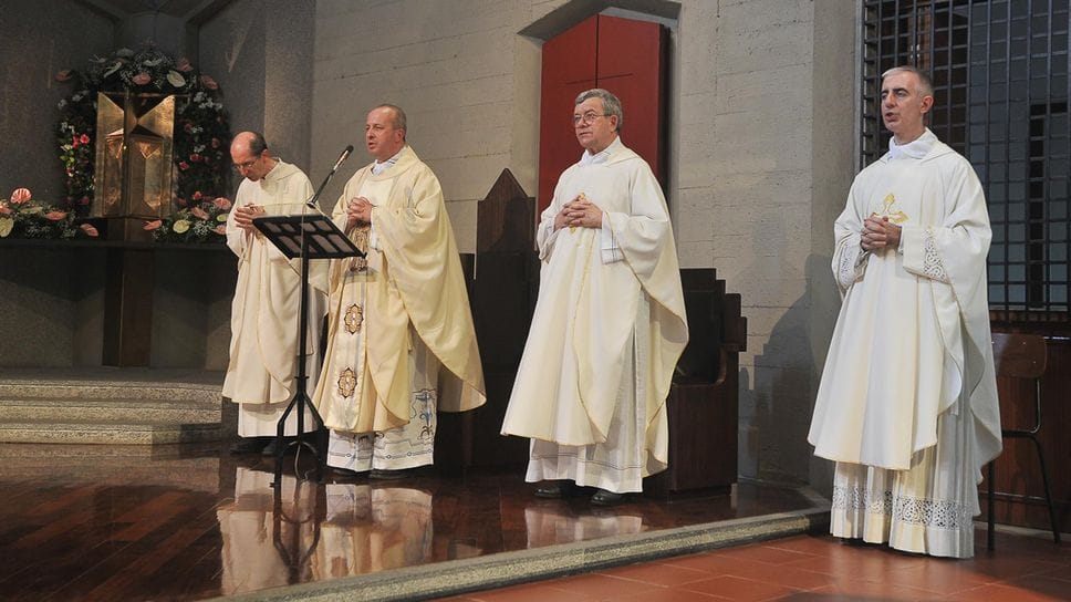 «Nessuno come la Vergine Maria può aiutarci a conoscere Dio»