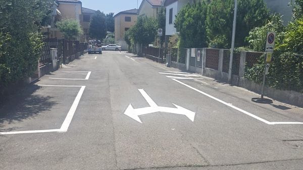Paullo cambia la viabilità in diverse vie con nuovi stalli di sosta e l’istituzione della zona 30