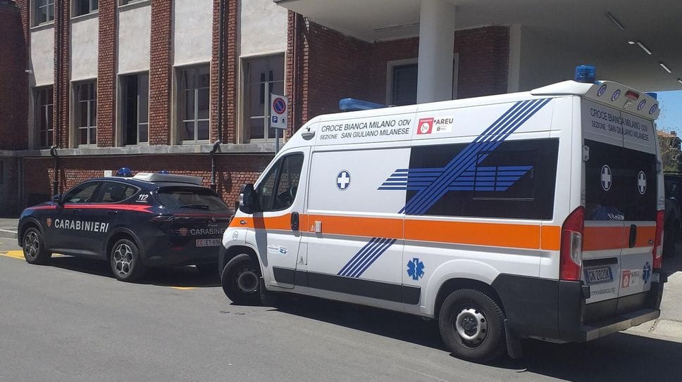 Furto al Carrefour e colluttazione in centro