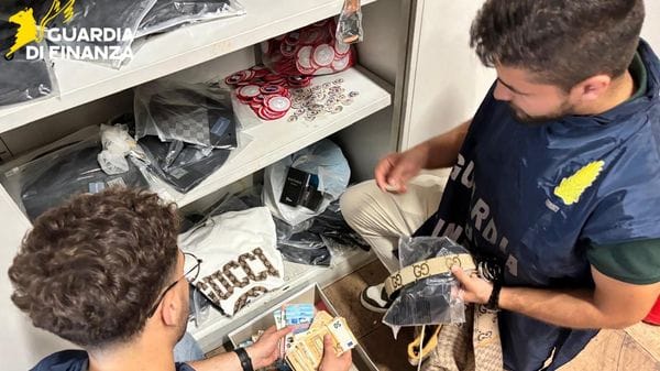 Maxi operazione della Finanza di Lodi, smantellata la “boutique del falso”