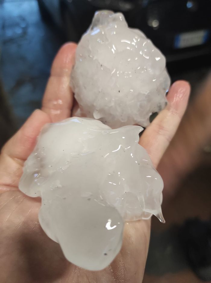 Un’altra tempesta sul Lodigiano, all’alba si scatena una violenta grandinata VIDEO 