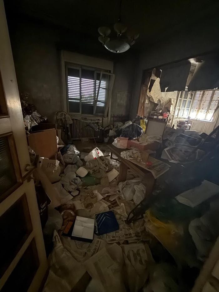 Melegnano: blitz dei vigili nella villa occupata dagli abusivi - GUARDA LE FOTO