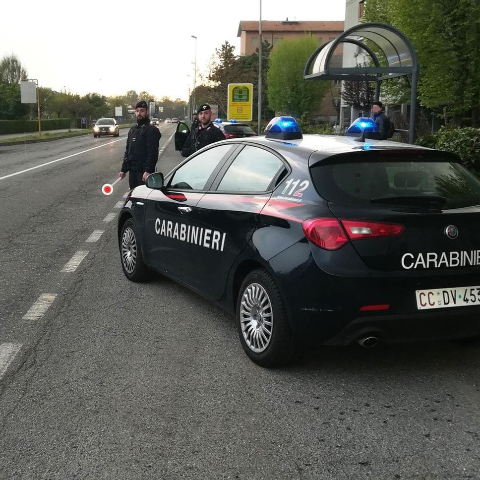 Moglie maltrattata e minacciata di morte, un 63enne lodigiano finisce ai domiciliari