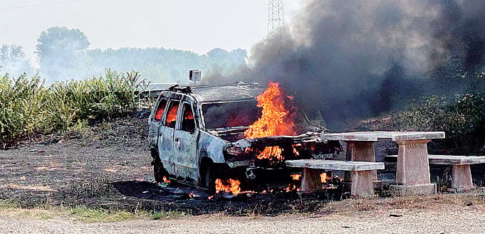 Morto nella sua Jeep in fiamme a Castelnuovo: oggi l’autopsia per fare chiarezza