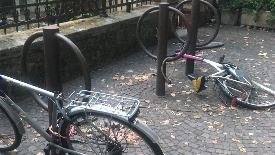 Escalation di furti e vandalismi, biciclette nel mirino alla stazione di Lodi 