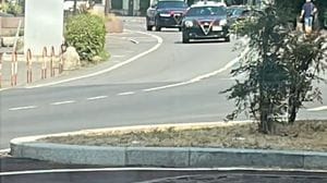 In strada con un coltello in mano, attimi di paura a Tavazzano