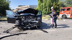 Quattro feriti in un violentissimo schianto a Borghetto, bimbo di 9 anni trasportato in elicottero al Niguarda