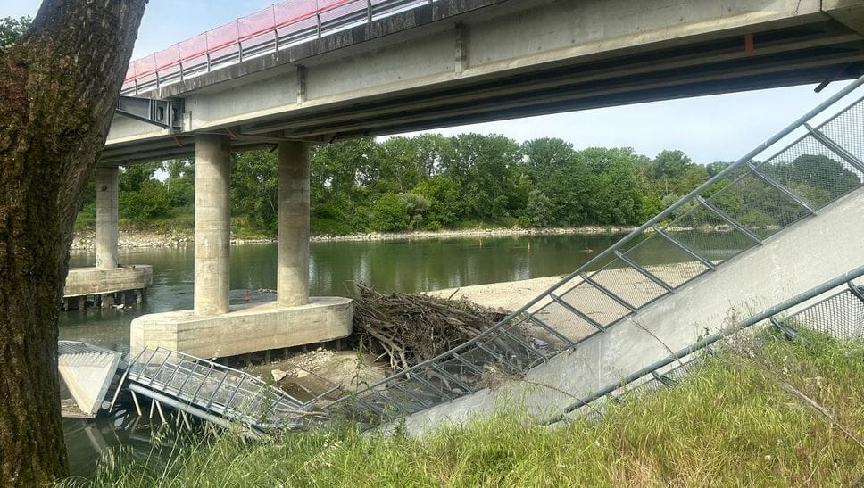 Passerella crollata, da lunedì si lavora al ponte sull’Adda di Maccastorna