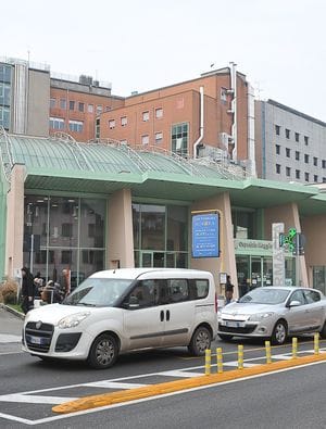 Sosta “abusiva” all’ospedale: 251 sanzioni in sette mesi