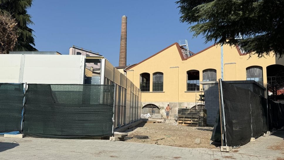 Invece del posteggio a strisce blu gli impianti tecnici dell’ex Linificio