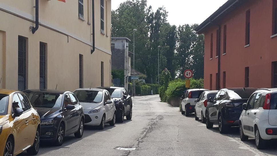 Lodi: «Sosta selvaggia all’Olmo»