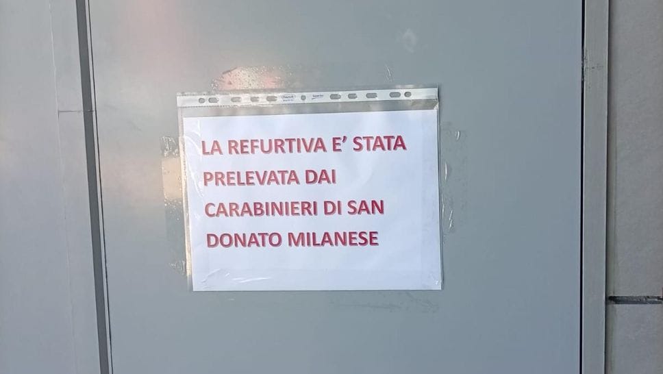 San Donato: nella cabina elettrica in cui dormivano i tossicomani anche oggetti di arte sacra rubati