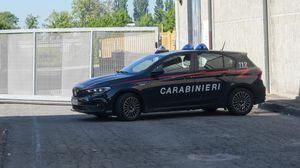 Fermato ancora il ladro di creme, cosmetici e profumi
