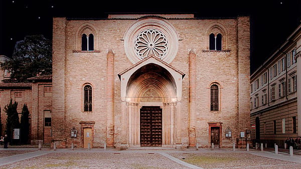 Nuova luce sui gioielli e i luoghi simbolo della città