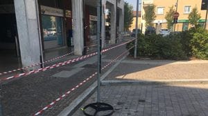 PAULLO Caduta di calcinacci, posteggi ancora inutilizzabili