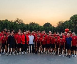 Sant’Angelo, l’abbraccio con i tifosi alla Pergola