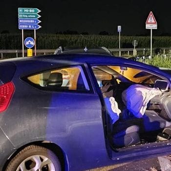 Incidente sulla Melegnano-Landriano: auto contro il guard-rail