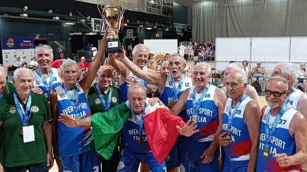 Basket, il lodigiano Pietro Sarzana si laurea campione europeo Over 75