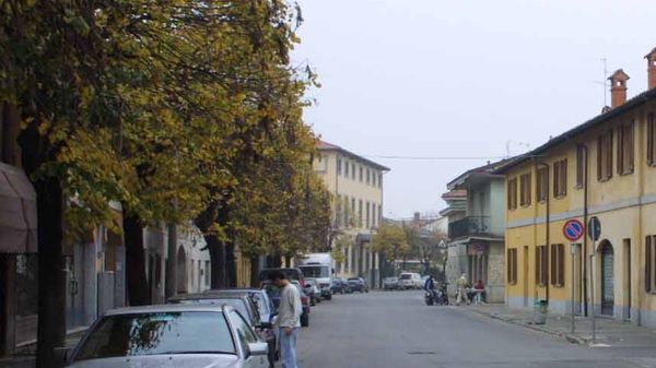 Tutto pronto a Carpiano per la cena in bianco