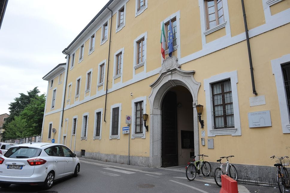 Santa Chiara, reparto Girasoli: «Pazienti fragili senza aria condizionata»