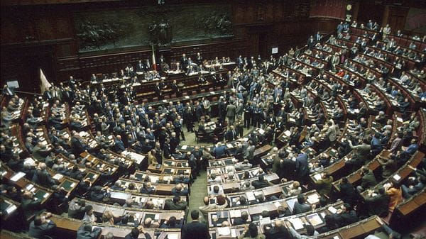 Quando i politici imbarazzano il Paese