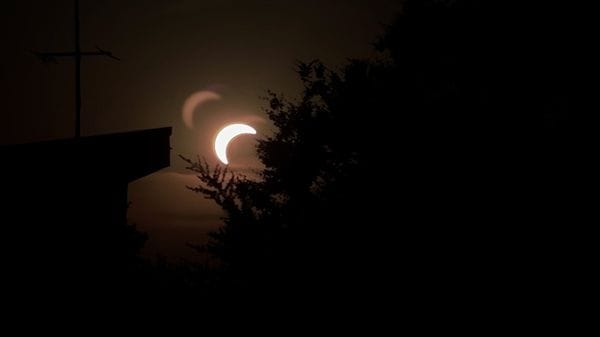 Lodi nell’incanto dell’eclissi