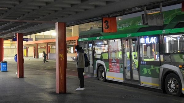 Una petizione per la situazione della linea gialla