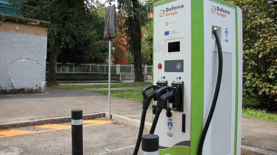 Auto elettriche, in arrivo altri punti di ricarica