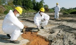 Bombe ecologiche nel sottosuolo, il territorio attende le bonifiche