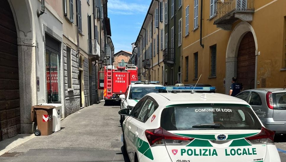 Deceduto in casa da una settimana, la scoperta in via Callisto Piazza a Lodi dopo l’allerta dei vicini