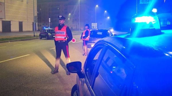 Violenta rissa sabato sera, cane di grossa taglia aizzato contro i rivali. Tre persone in ospedale