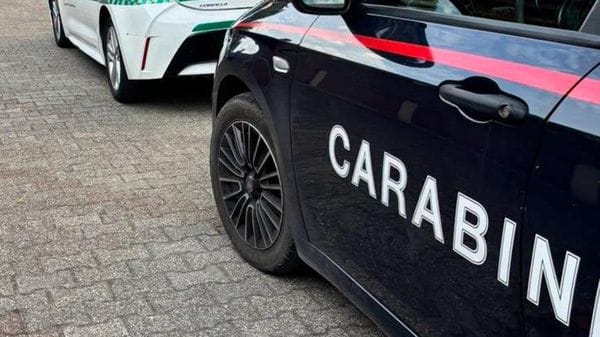 Violenza a Lodi Vecchio all’ora di pranzo: un 18enne ferito a coltellate