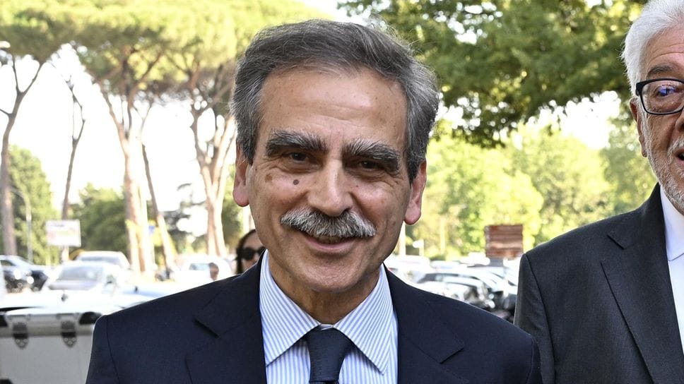 Siena risponde a Intesa: doppia Opas su Bpm e Generali