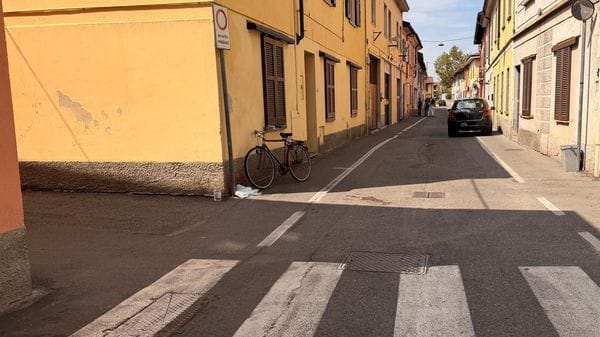 Travolto in strada da un’auto, paura a Casale per un bambino di 10 anni