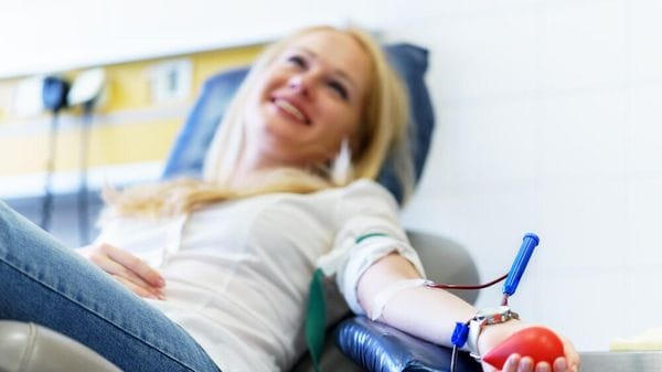 «Volontari costretti a rinunciare, le donazioni di sangue a rischio»