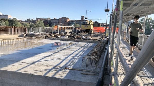 Cantiere sul ponte di Lodi, opere ai sottoservizi e quindi i collaudi
