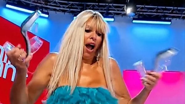 Telekommando, il gioco delle parti all’ennesima potenza