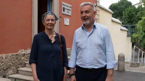 Insulti pesanti contro la consigliera regionale Pd Roberta Vallacchi sui social: «Togliti quel foulard...»